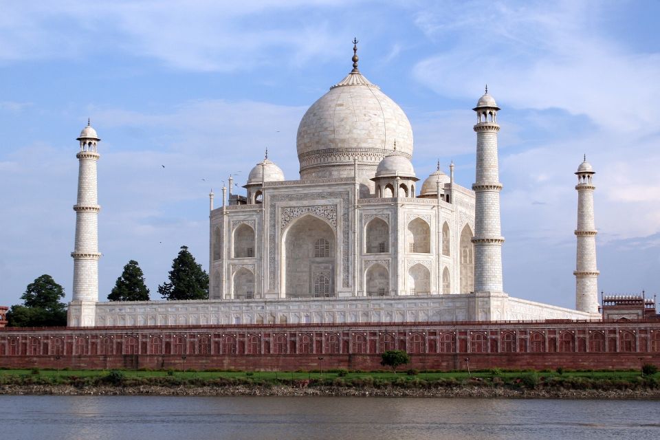 From Delhi: Taj Mahal & Agra Fort Day Trip by Express Train - Group Size, Timing, and Comfort: Managing the Real-World Details