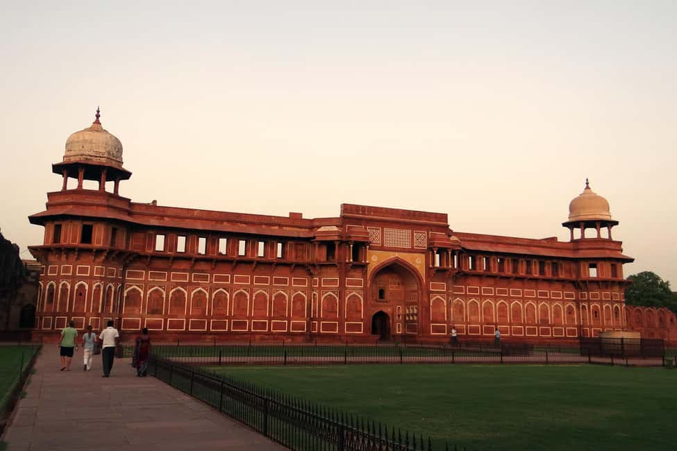 From Delhi: Taj Mahal & Agra Fort Shared Group Tour - Transport quality: AC comfort plus a licensed driver