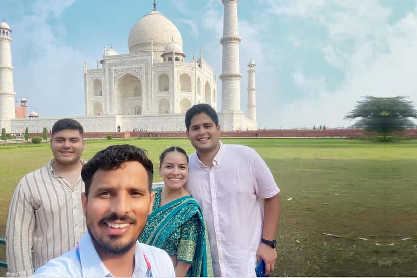 From Delhi : Taj Mahal & Agra Private Day Tour by Car - Private guide quality: why the named guides matter