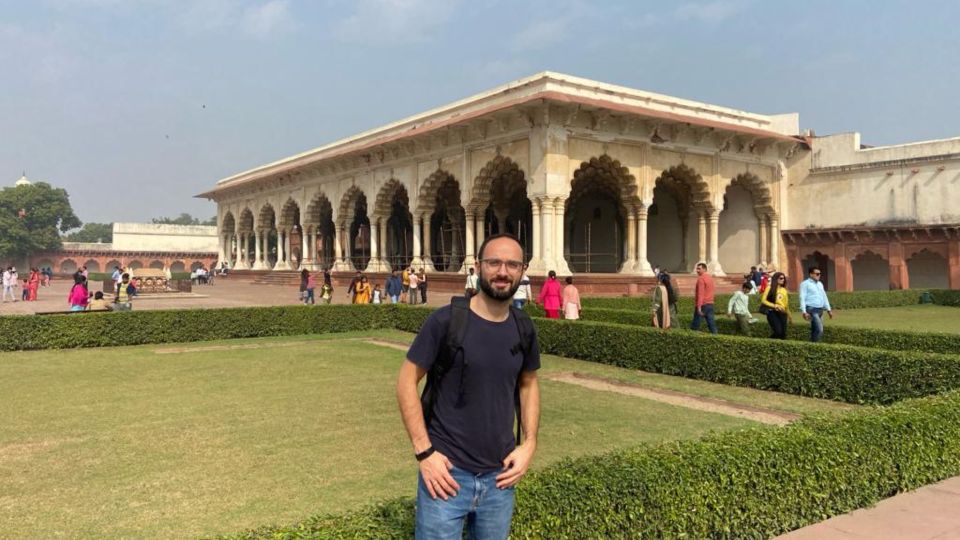 From Delhi: Taj Mahal & Agra Tour by Gatimaan Express Train - Door-to-door pickup in Delhi/NCR and the “find your seat” help