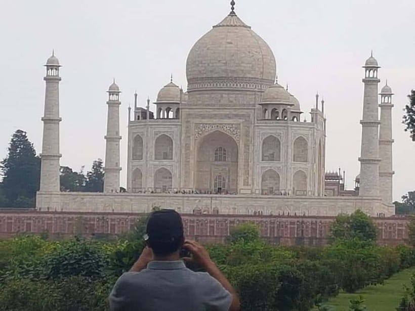 From Delhi: Taj Mahal & Agra With Fatehpur Sikri Day Tour - Price and value: is $21 actually fair for this much ground?