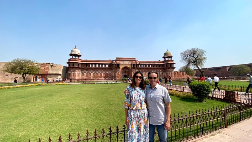 From Delhi: Taj Mahal and Agra Day Tour by Super-fast Train - Agra Fort: the red-sandstone break that also gives you Taj views