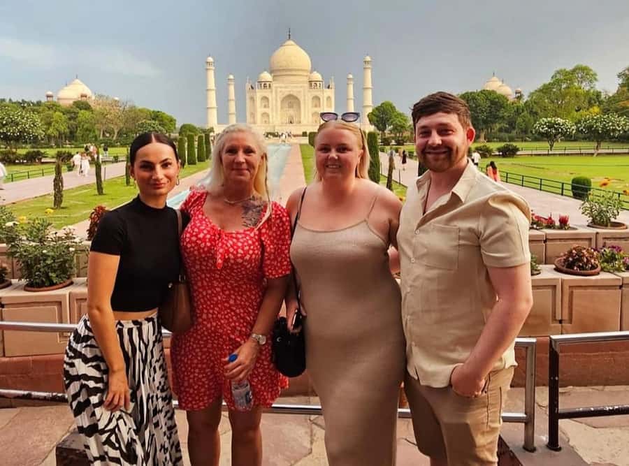 From Delhi: Taj Mahal Sunrise, Agra Fort & Baby Taj Day Tour - Entering the Taj Mahal at sunrise without the hassle