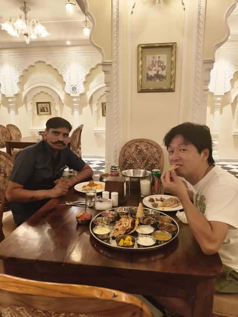 From Delhi: Taj Mahal Tour with Professional Photographer - Private Delhi to Agra: how the day actually runs