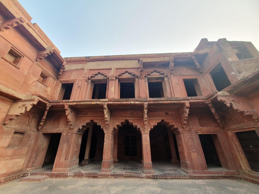From Delhi: Taj Mahal Tour with Professional Photographer - Photographer option: how to get great shots and avoid surprises