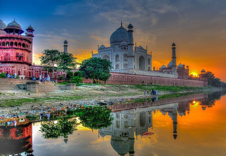 From Delhi:Overnight Taj Mahal Tour by Car with 5-Star Hotel - Your 5-star hotel night: what you’re actually paying for