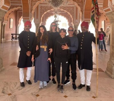 From New Delhi: Jaipur Private Day Trip with Guide - Pickup, drive comfort, and staying relaxed all day