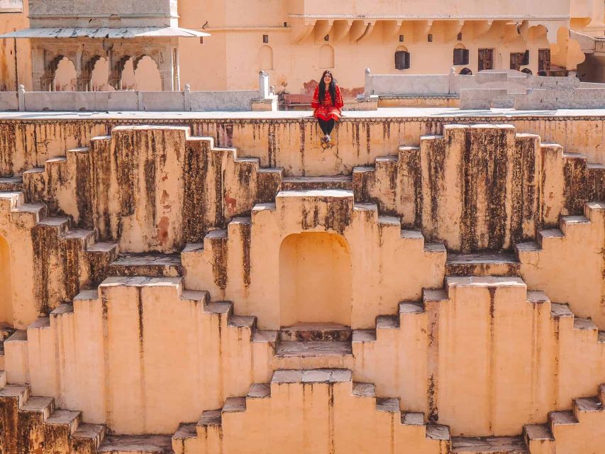 From New Delhi: Jaipur Tour by Fast Train or by Private Car - Amber Fort Courtyards, Rajput-Mughal Mix, and the Photo Stop at Panna Meena Ka Kund