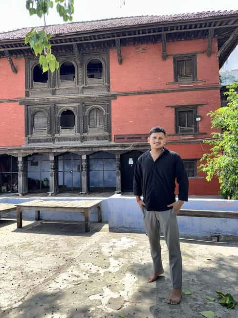 Guide francophone à varanasi - Rakesh - Hidden temple moments you’ll feel more than photograph