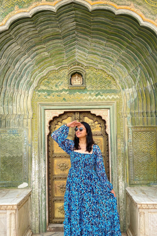 Jaipur: 2-Day City Sightseeing Tour with Cab & Guide - Price and Value: What $25 Buys for Two Full Days