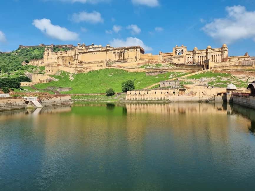 Jaipur: Amber Fort Guided Tour and Entry Ticket - Diwan-i-Aam and Diwan-i-Khas: two halls, one idea of authority