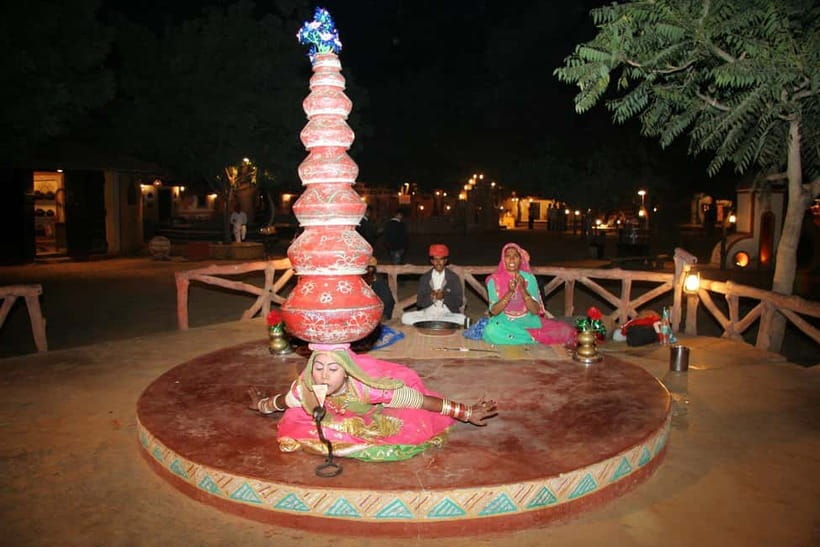 Jaipur: Cultural Evening Tour & Dinner at Chokhi Dhani - Getting to Chokhi Dhani: the part that makes or breaks the night