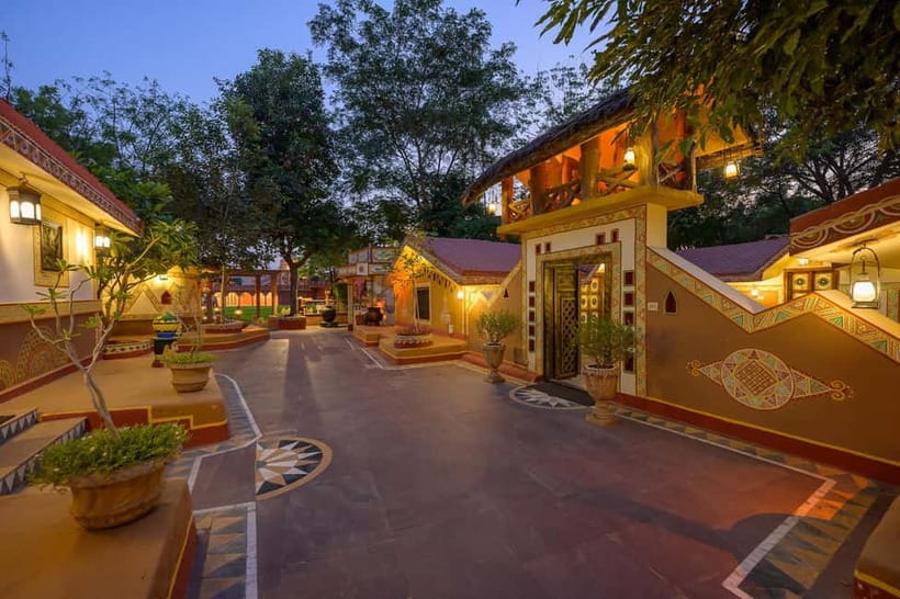 Jaipur: Cultural Evening Tour & Dinner at Chokhi Dhani - Dinner at Chokhi Dhani: what you actually eat