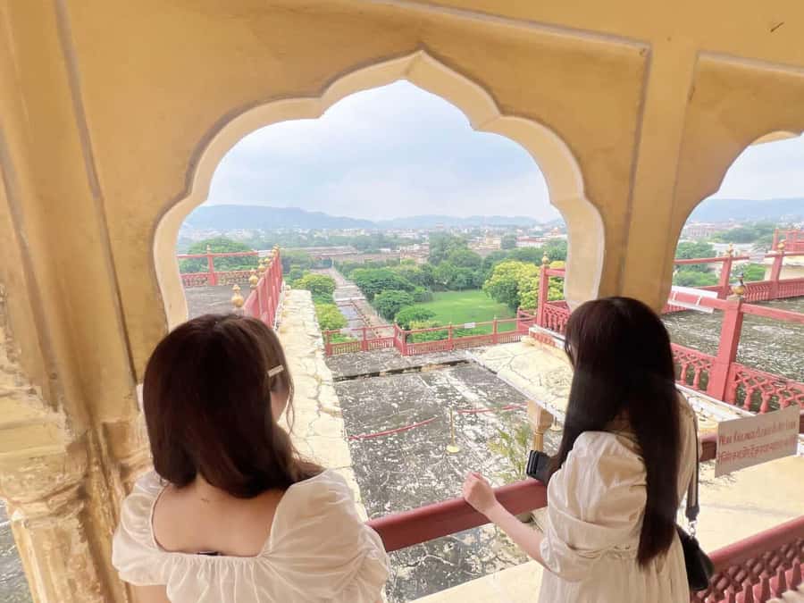 Jaipur: Half-Day or Full-Day Tour with Flower Market - Jal Mahal on Man Sagar Lake: a palace you notice from the shore