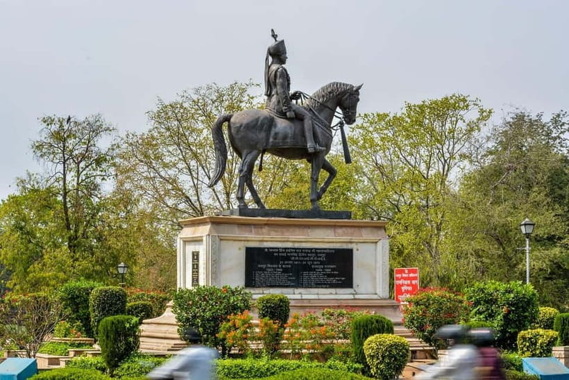 Jaipur: Private City Tour with Car, Guide, Tickets & Lunch - Key highlights to know before you go