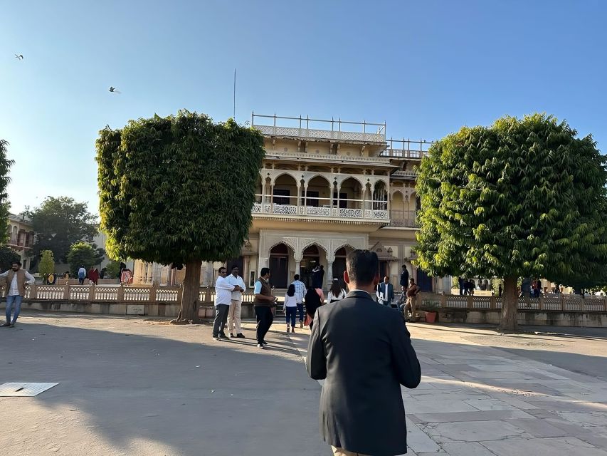 Jaipur Private City Tour with Hotel Pick-Up & Drop 4 - 8 Hrs - Jal Mahal: A Quick Lake-Palace Stop (Don’t Over-Expect a Long Visit)