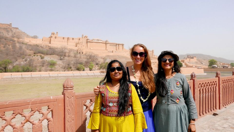 Jaipur: Private Full Day City Sightseeing Tour with Guide - Gaitor Ki Chhatriyan: a quieter royal stop worth your time