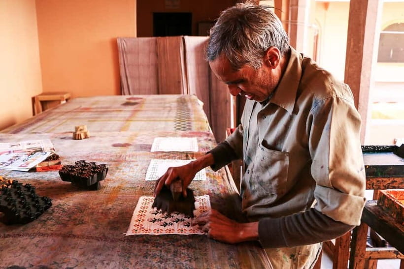 Jaipur: Private Shopping Tour with Block Printing Workshop - Key Things You’ll Notice on This Tour