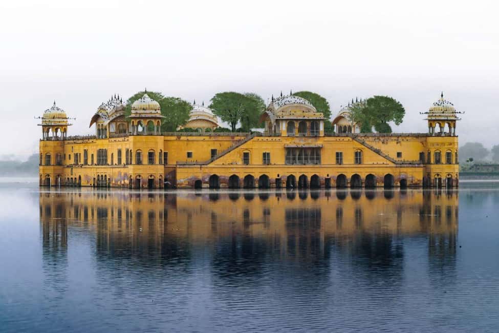Jaipur: Private Sightseeing Day Tour with Guide by Car - Lunch and Free Time: Build It Into Your Day