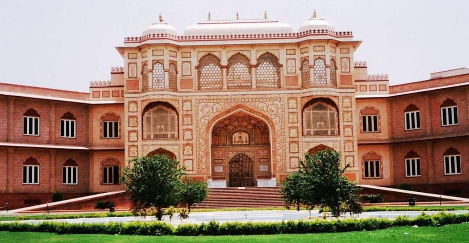 Jaipur Tour ( Pink City ) by Car From Delhi - All Inclusive - Jantar Mantar to City Palace: From Geometry to Royal Power