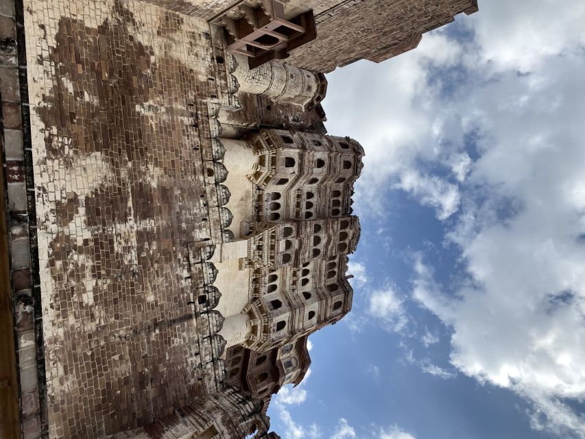 Jodhpur: Mehrangarh Fort and Blue City Private Guided Tour - Ghanta Ghar (Clock Tower): the landmark that anchors local life