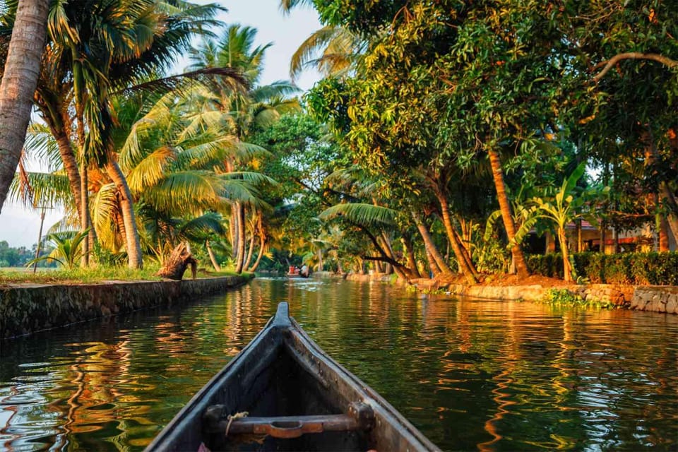 Kerala: Alappuzha River Cruise with Village Walk - Sunset on the Water: Why This Timing Works