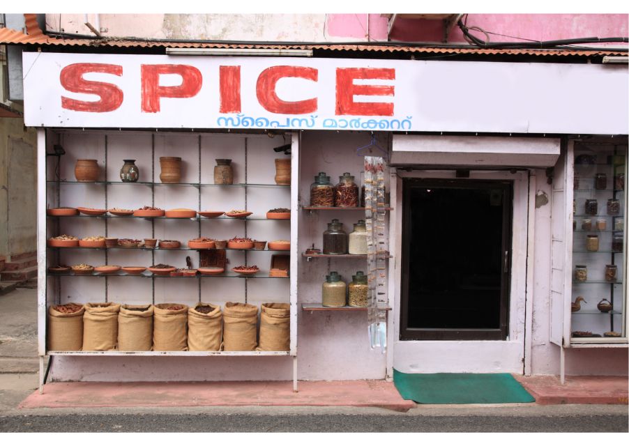 Kochi: Jewish Town Guided Walking Experience - Jew Town Kochi: alley-walking, markets, and the line between culture and shopping