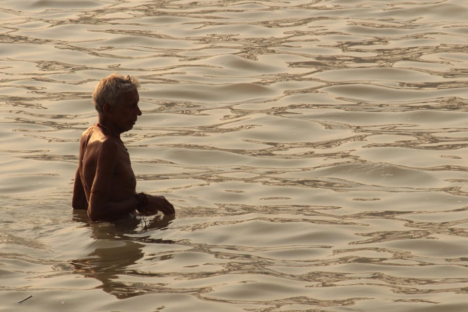 Kolkata Morning Culture Tour- Chasing The Sun - Mullick Ghat Flower Market: color, chaos, and the river at work