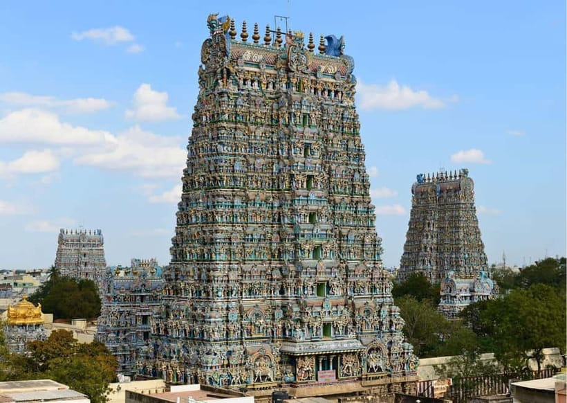Madurai: Heritage & Cultural Trails Guided Walking Tour - Thirumalai Palace From the Outside: Dravidian and Rajput in One Gaze