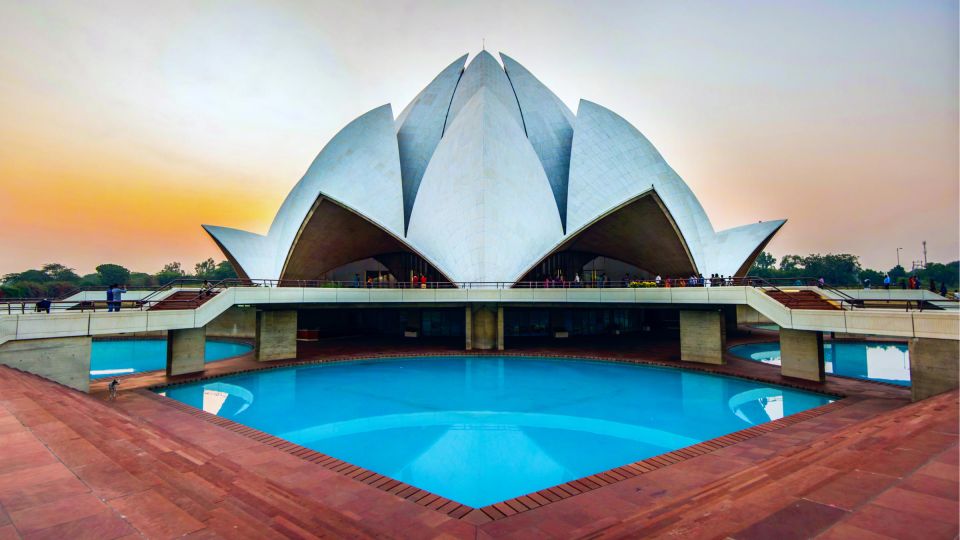 New Delhi: Private 3-Day Golden Triangle Tour with Lodging - Fatehpur Sikri: the City of Mughals stop that feels like time travel