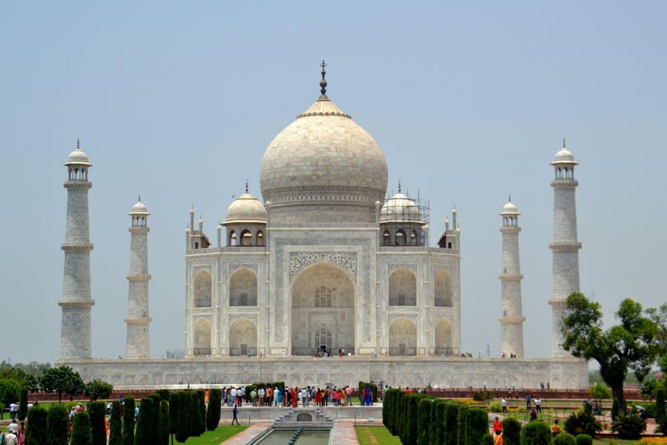 Taj Mahal & Agra Fort Private Tour with Lunch & Pickup - Price and Value: Why $7 Can Make Sense